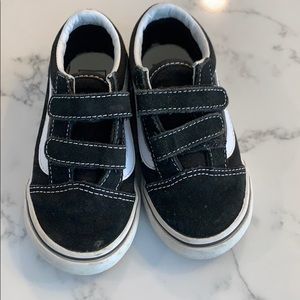 Toddler size 8, black Vans